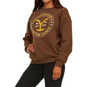 New woman’s Medium Yellowstone sweatshirt crewneck